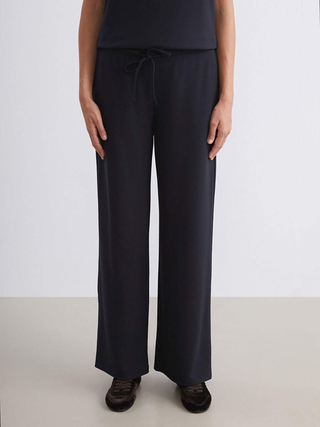 Siyah Beli Lastikli Geniş Paça Kadın Eşofman Altı-1