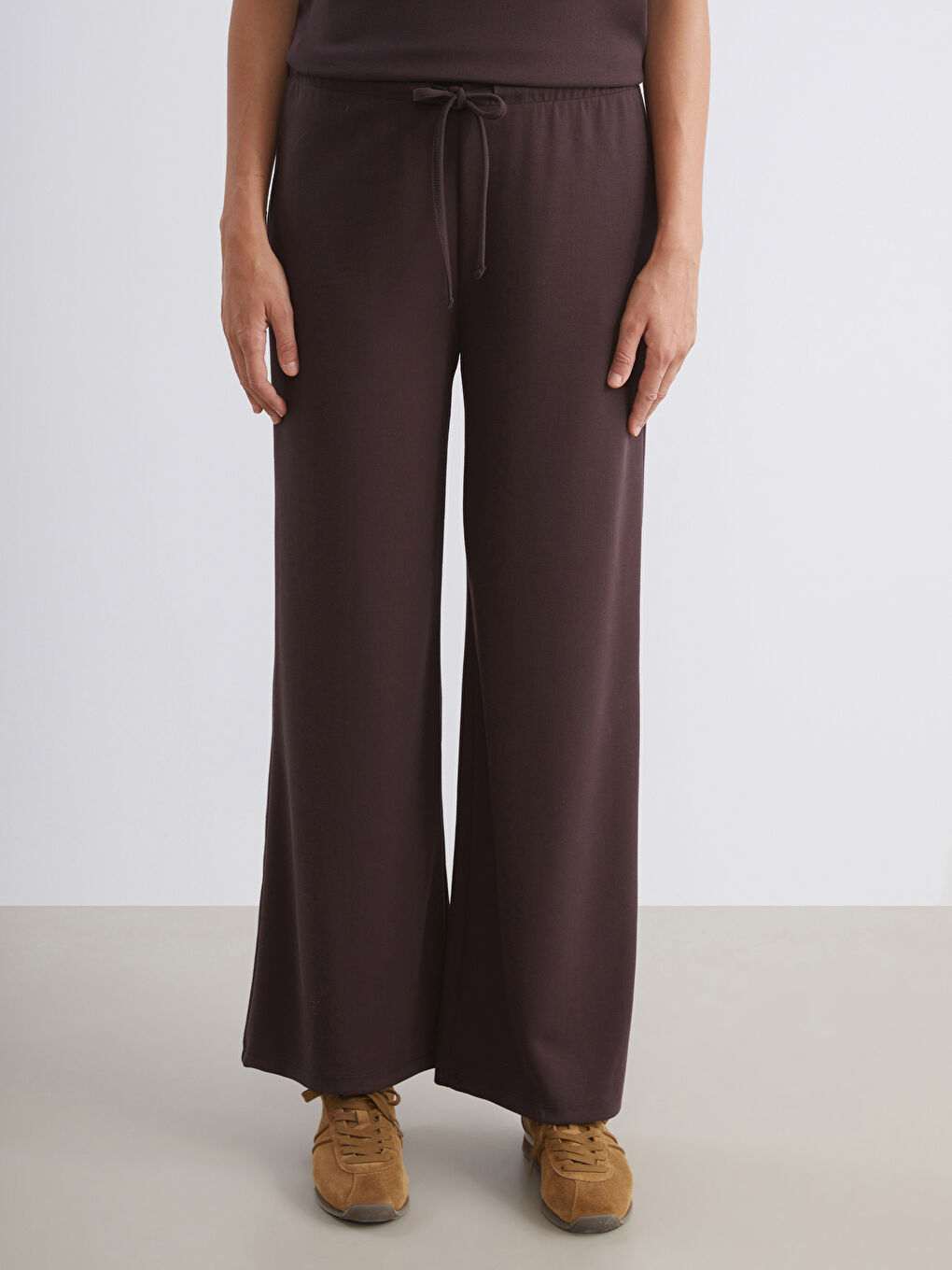 Kahverengi Beli Lastikli Geniş Paça Kadın Eşofman Altı-1