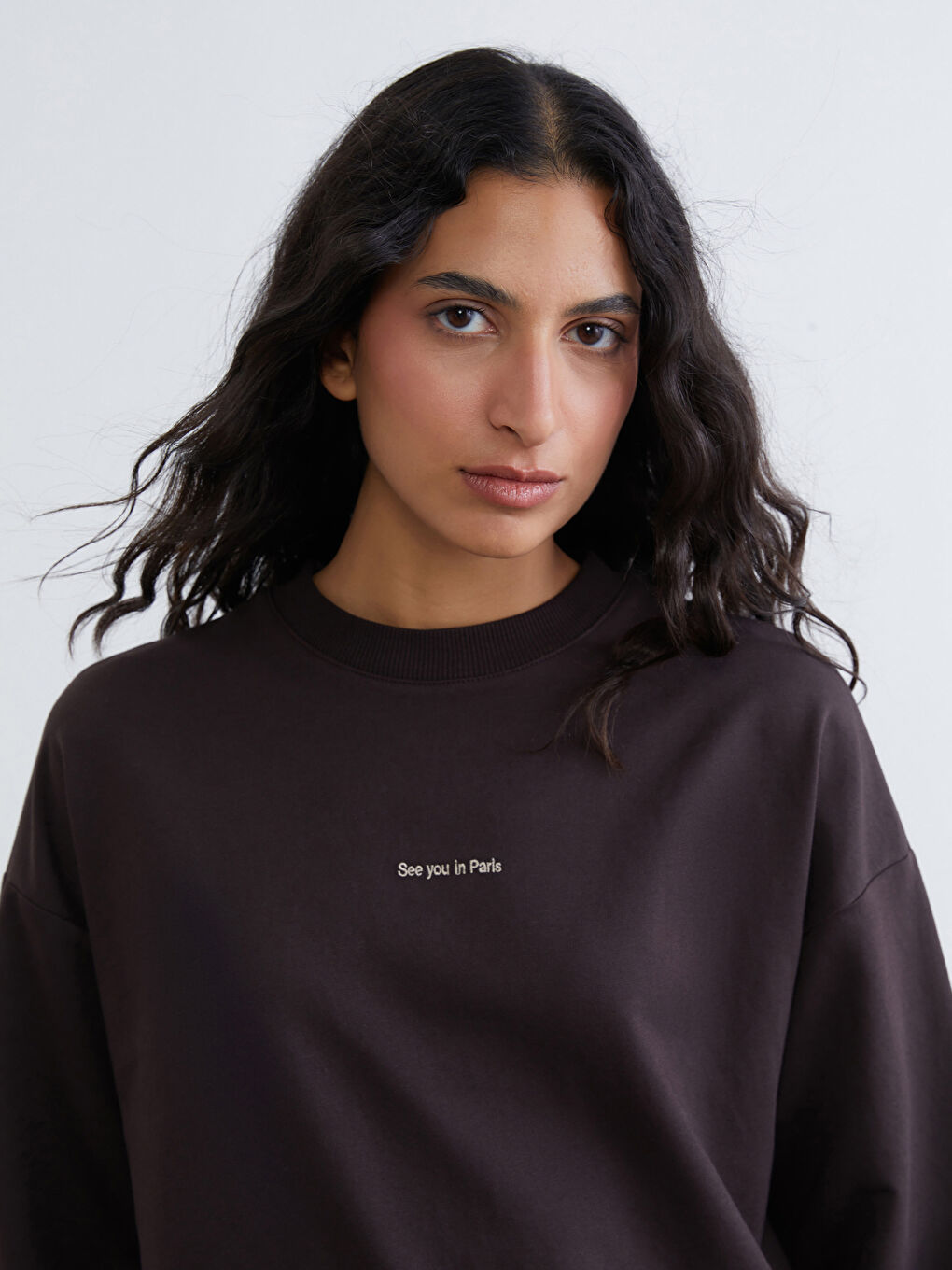 Kahverengi Paris Nakışlı Kadın Sweatshirt Tunik