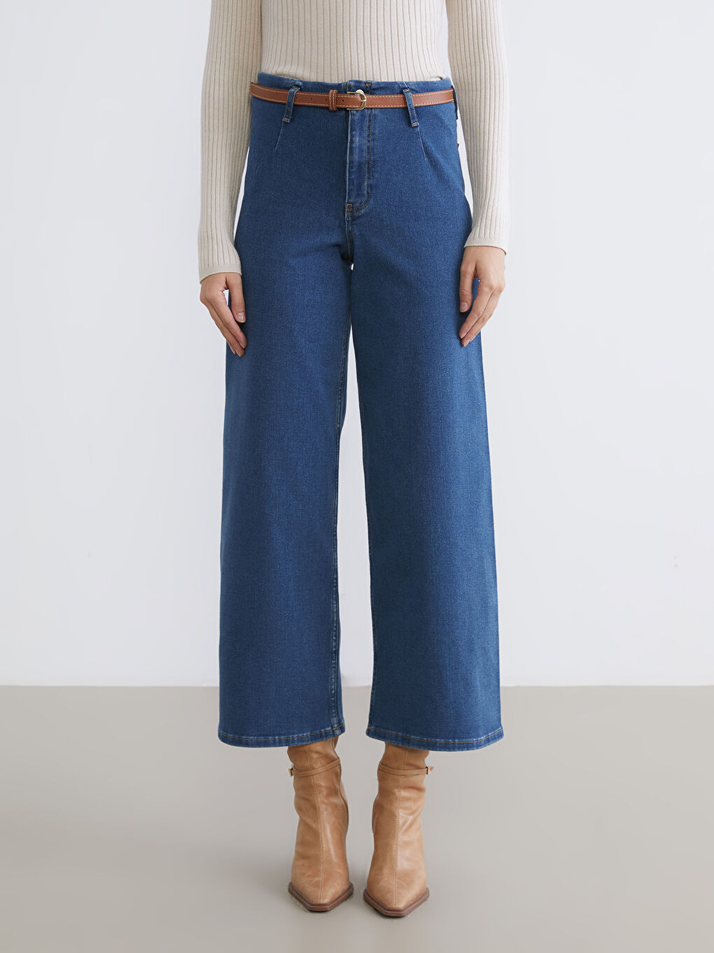 High Waisted Belted Wideleg Women's Jeans-1