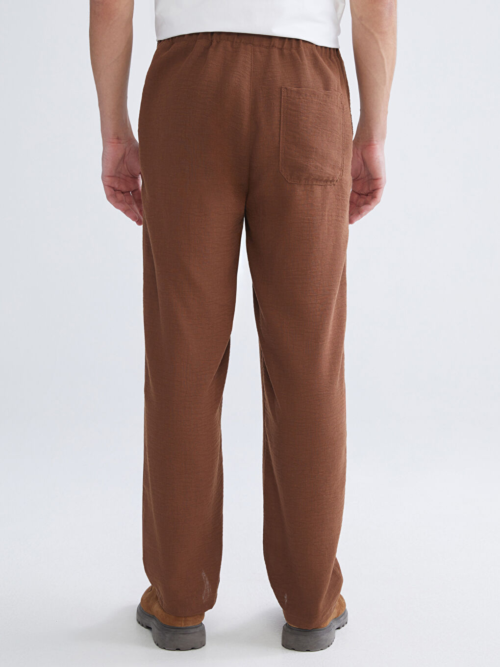 Kahverengi Rahat Kalıp Keten Görünümlü Erkek Pantolon-3