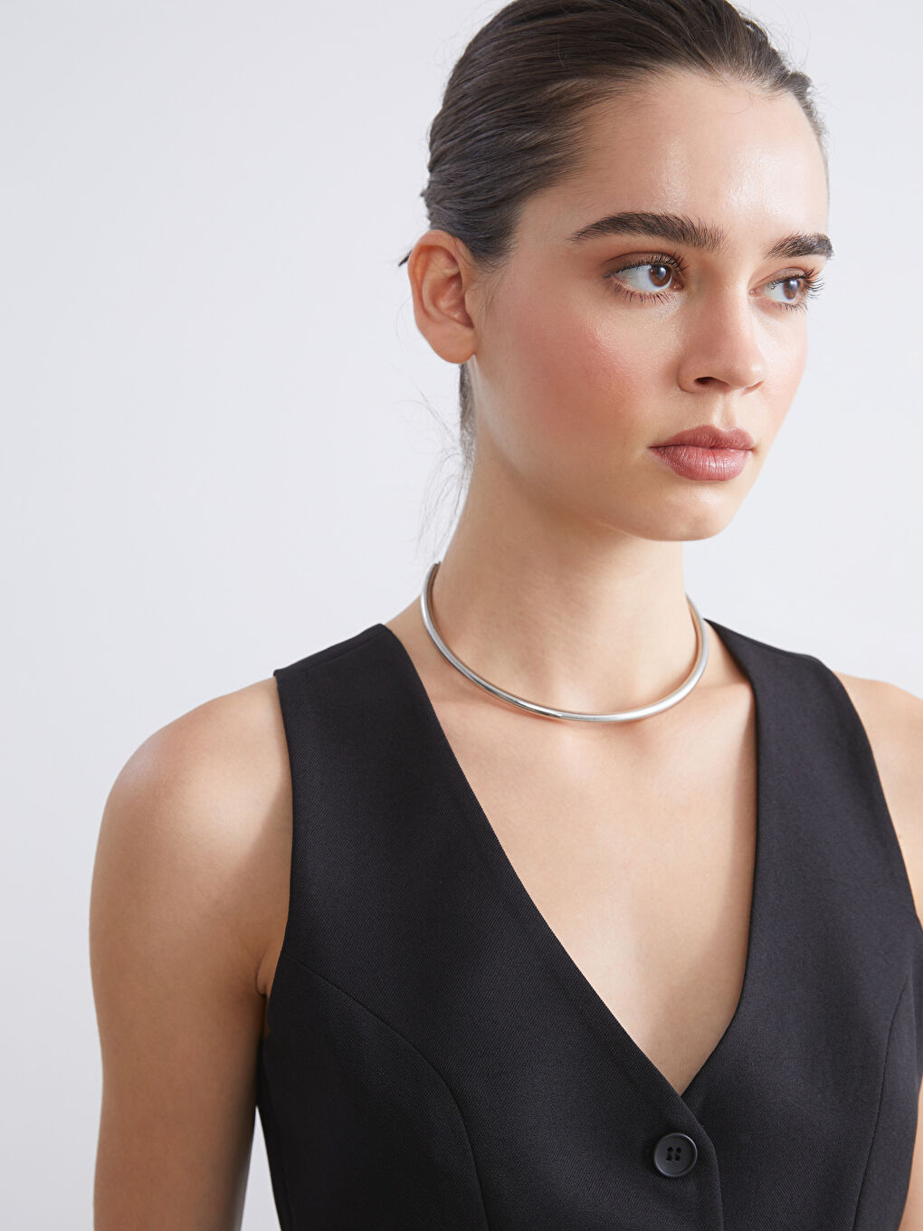 Siyah Sırt Detaylı Kadın Klasik Yelek-3