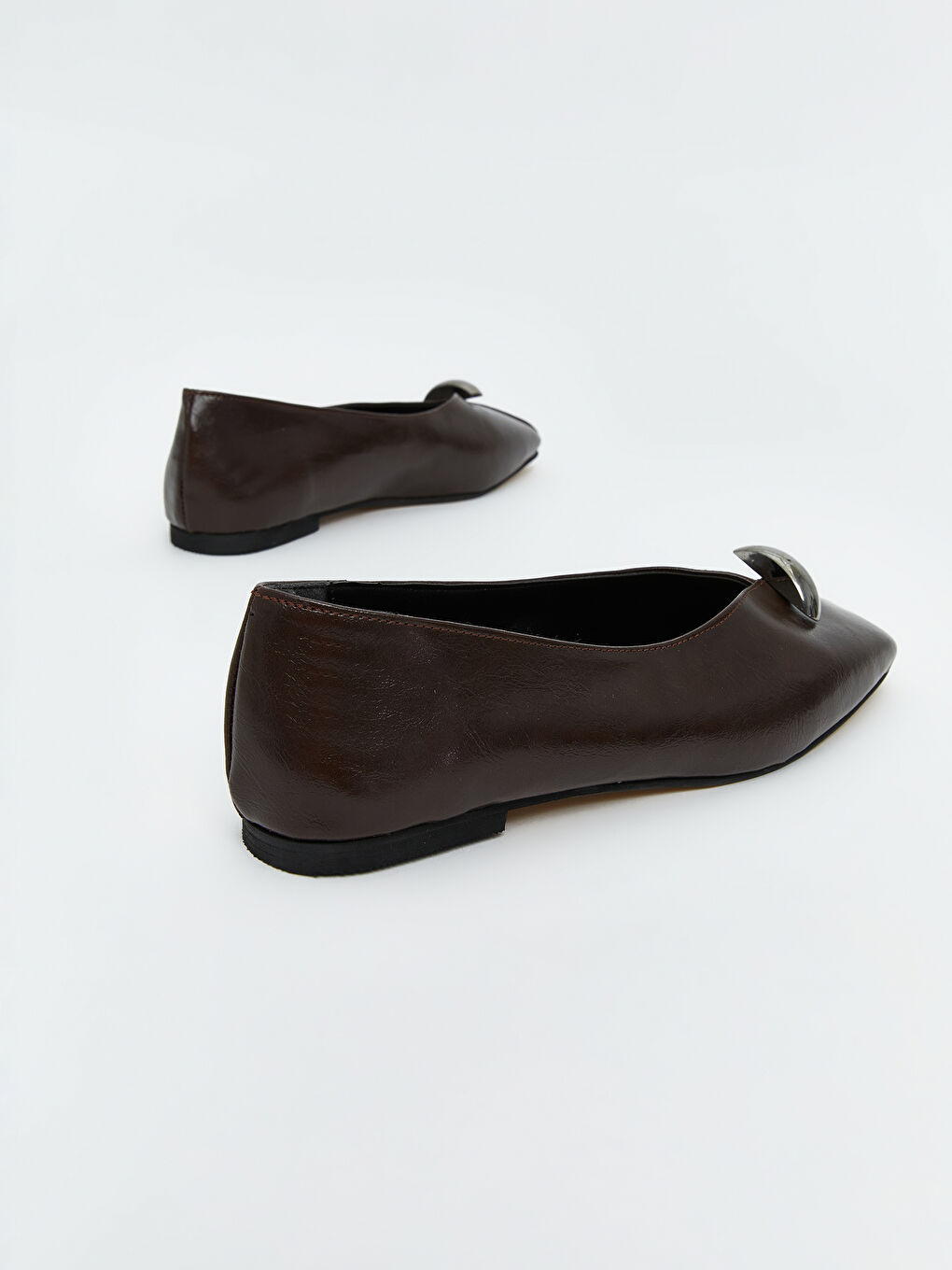 Kahverengi Deri Görünümlü Kadın Babet-4