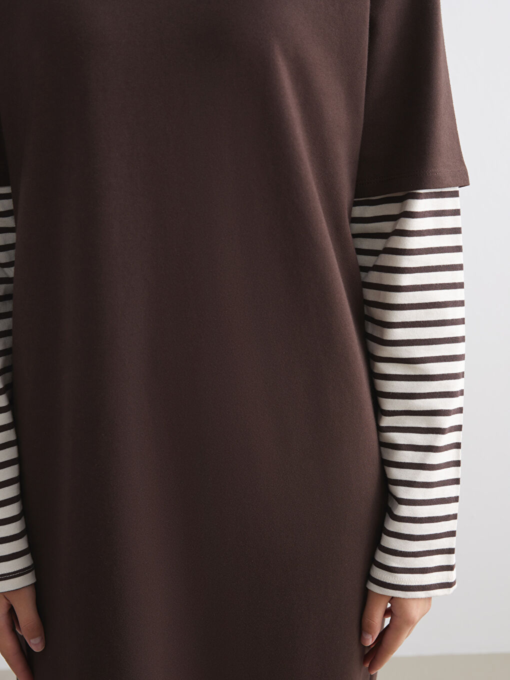 Kahverengi Dik Yaka Çizgili Sweat Elbise-2