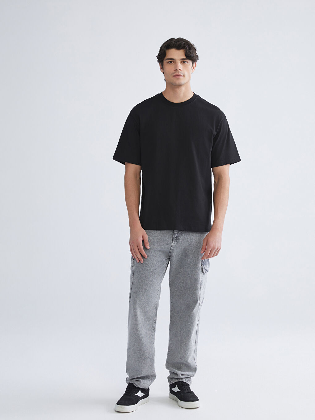 Siyah Bisiklet Yaka Penye Erkek Tişört-1