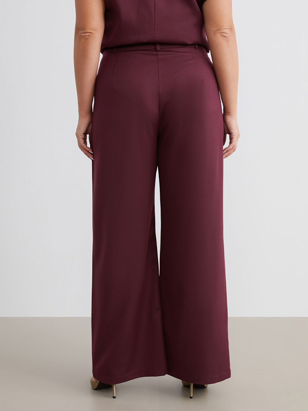 Bordo Büyük Beden Loose Fit Kadın Pileli Pantolon-3