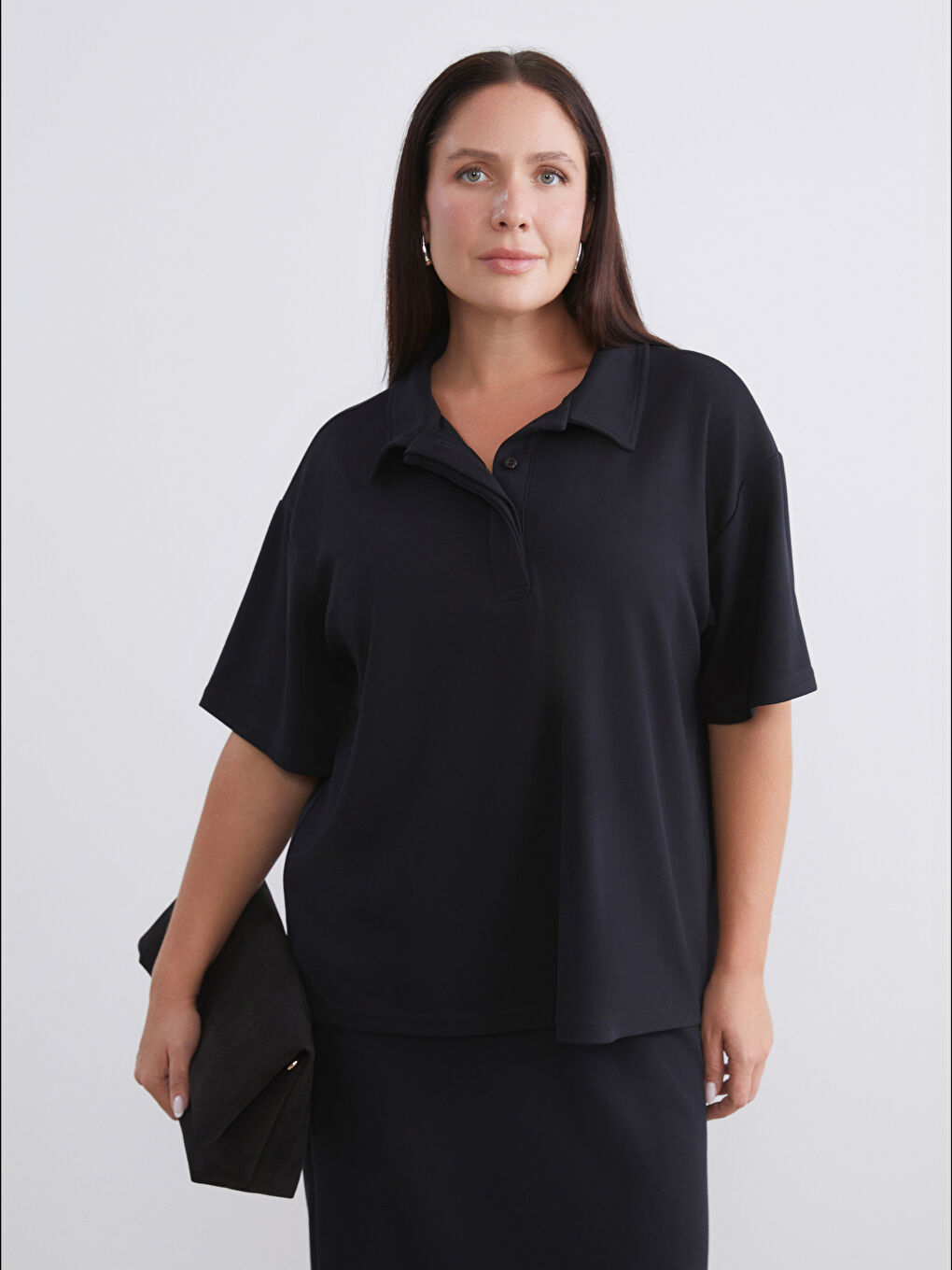 Siyah Büyük Beden Polo Yaka Kadın Tişört