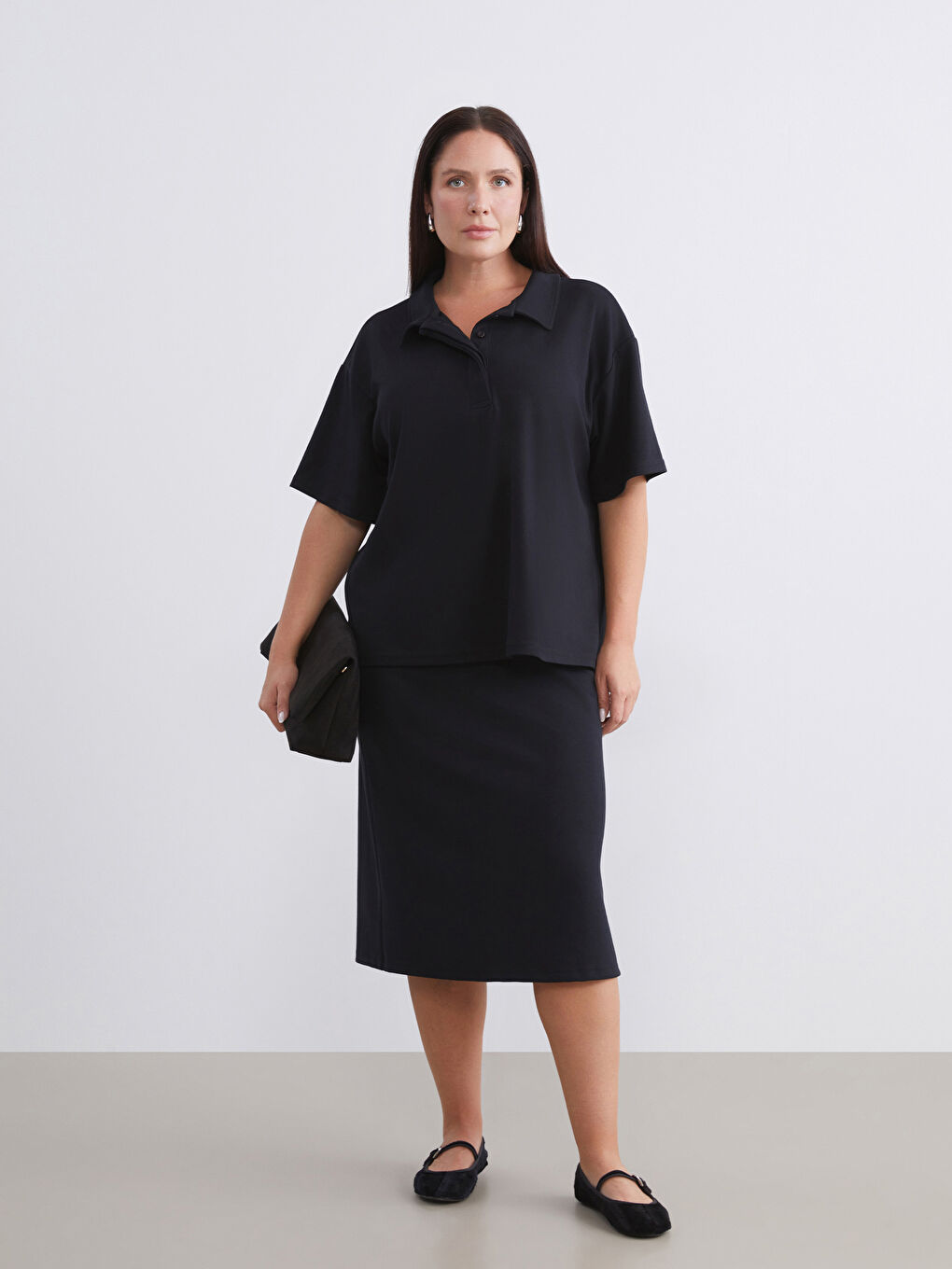 Siyah Büyük Beden Polo Yaka Kadın Tişört-1