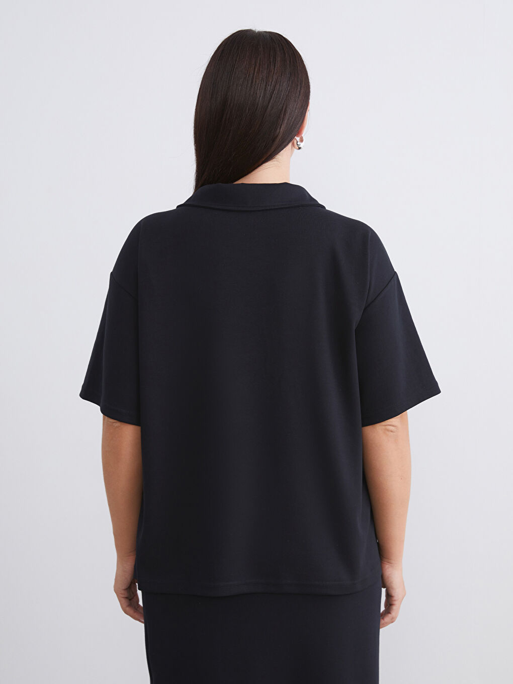 Siyah Büyük Beden Polo Yaka Kadın Tişört-3