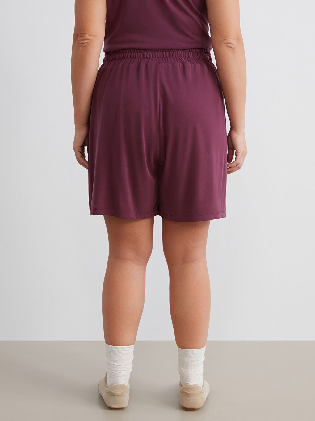 Bordo Beli Lastikli Modal Karışımlı Kadın Şort-3