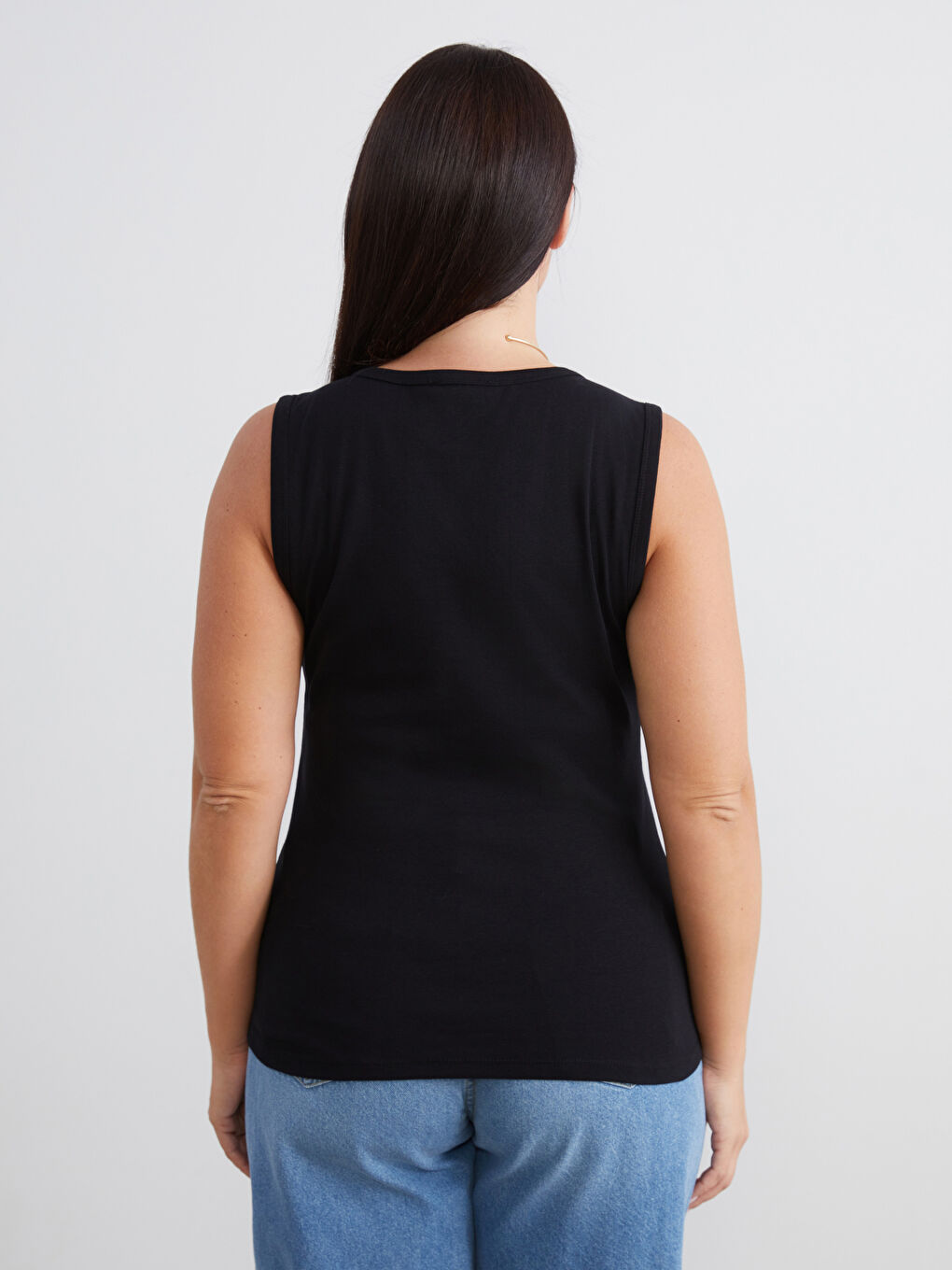 Siyah Büyük Beden V Yaka Kadın Atlet-3