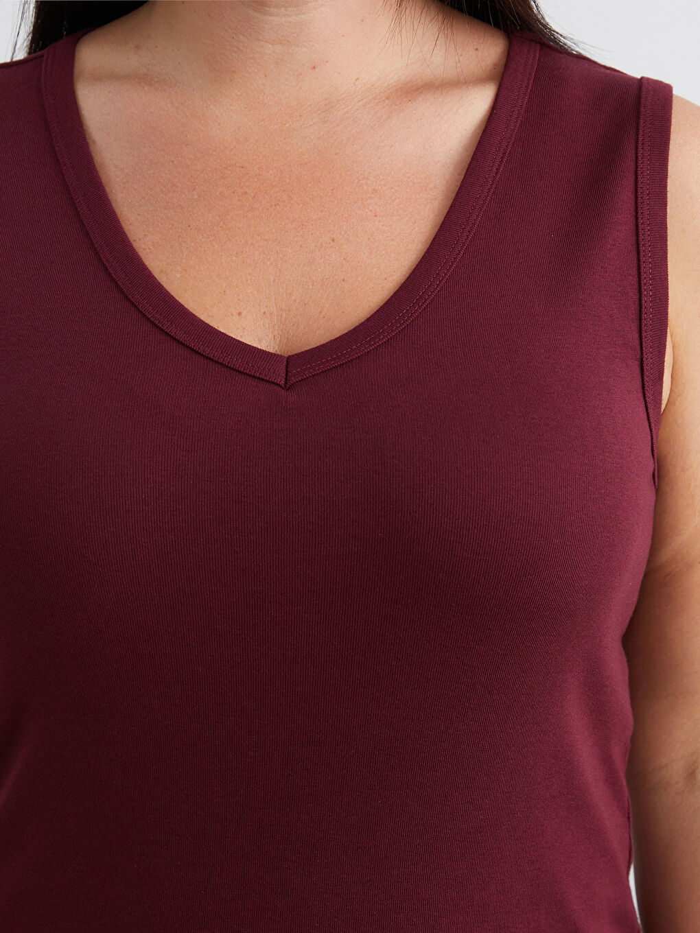 Bordo Büyük Beden V Yaka Kadın Atlet-2