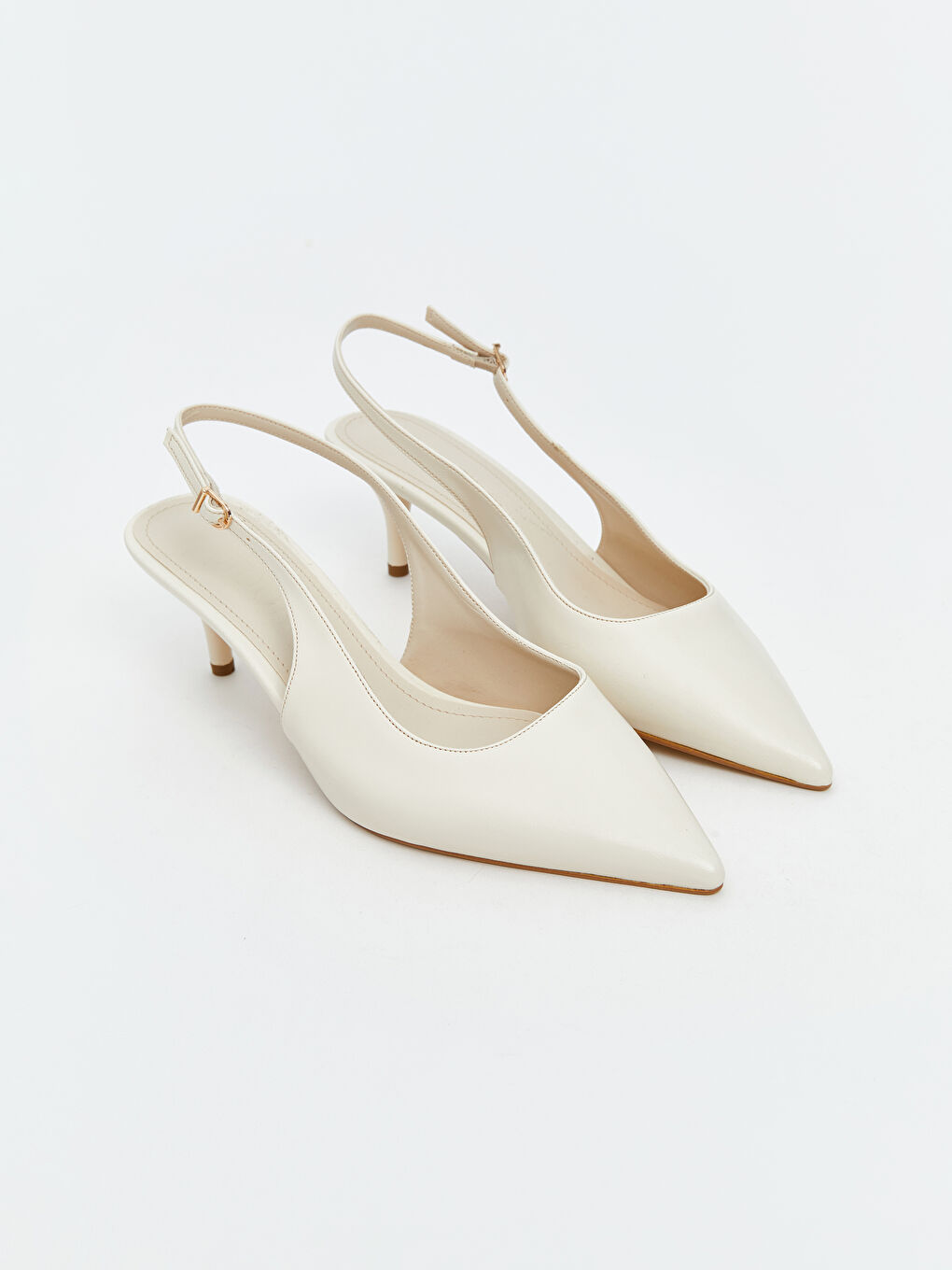 Beyaz Sivri Burun Kadın Topuklu Ayakkabı