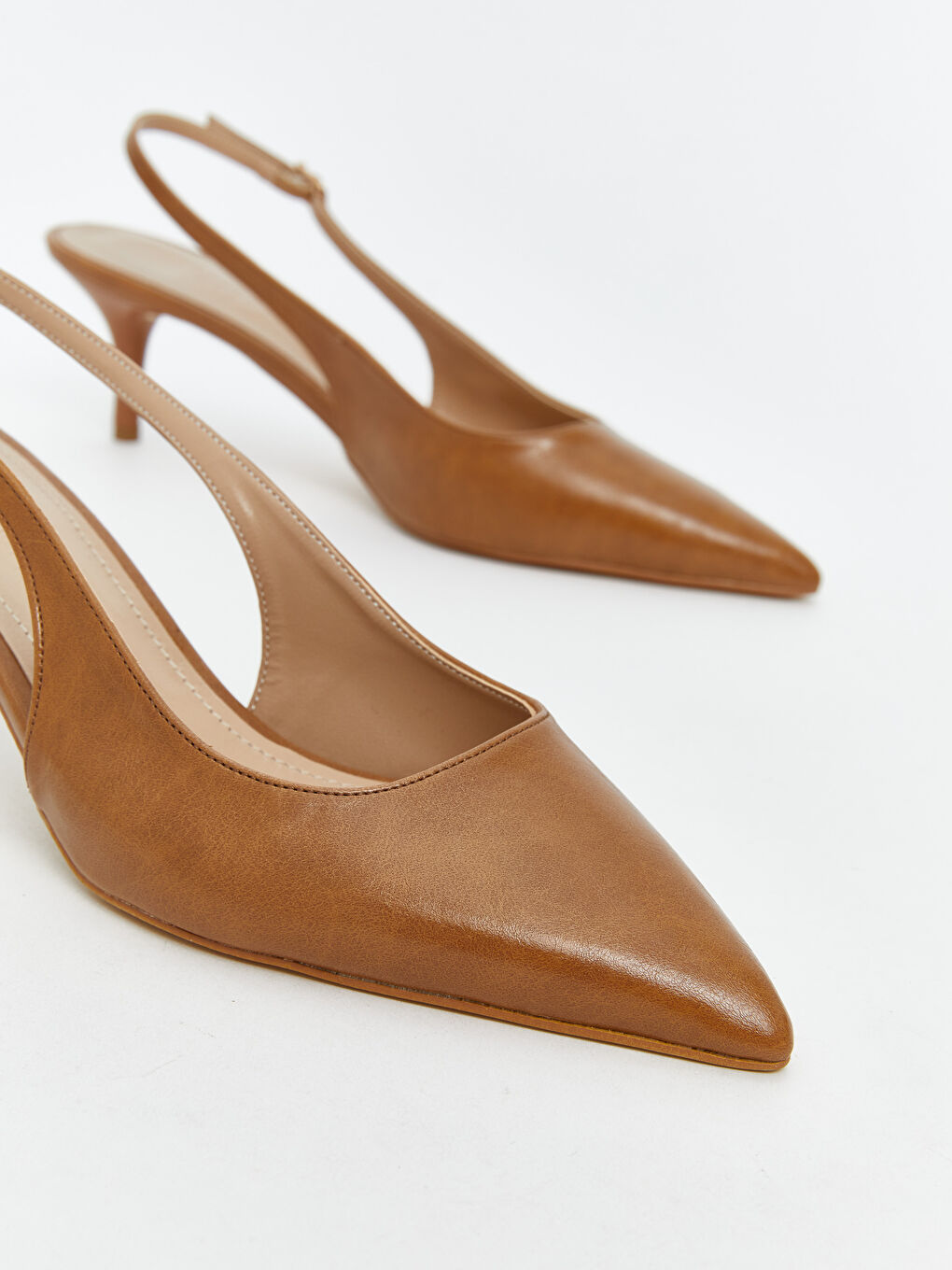 Bej Sivri Burun Kadın Topuklu Ayakkabı-2