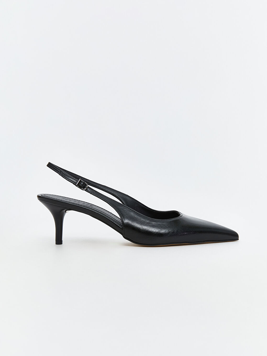 Siyah Sivri Burun Kadın Topuklu Ayakkabı-1