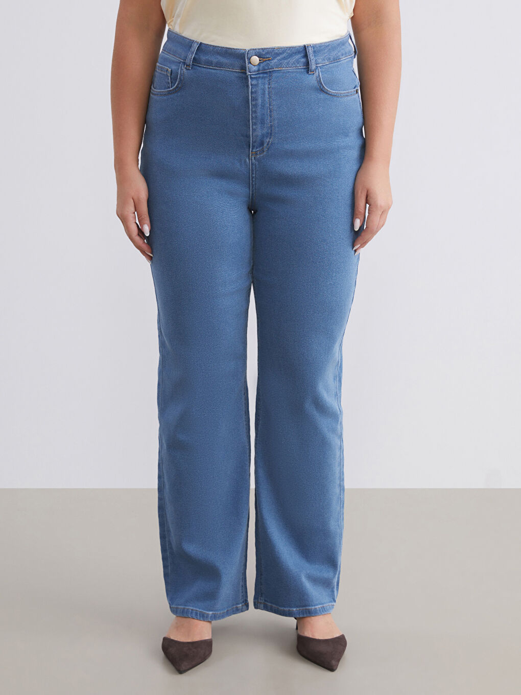 Mavi Büyük Beden Straight Fit Kadın Jean Pantolon-1