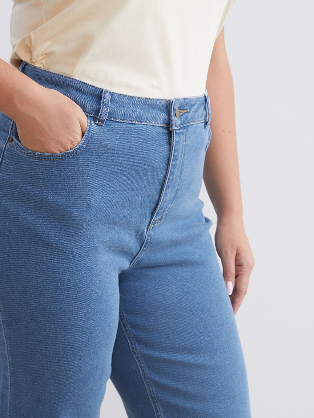 Mavi Büyük Beden Straight Fit Kadın Jean Pantolon-3