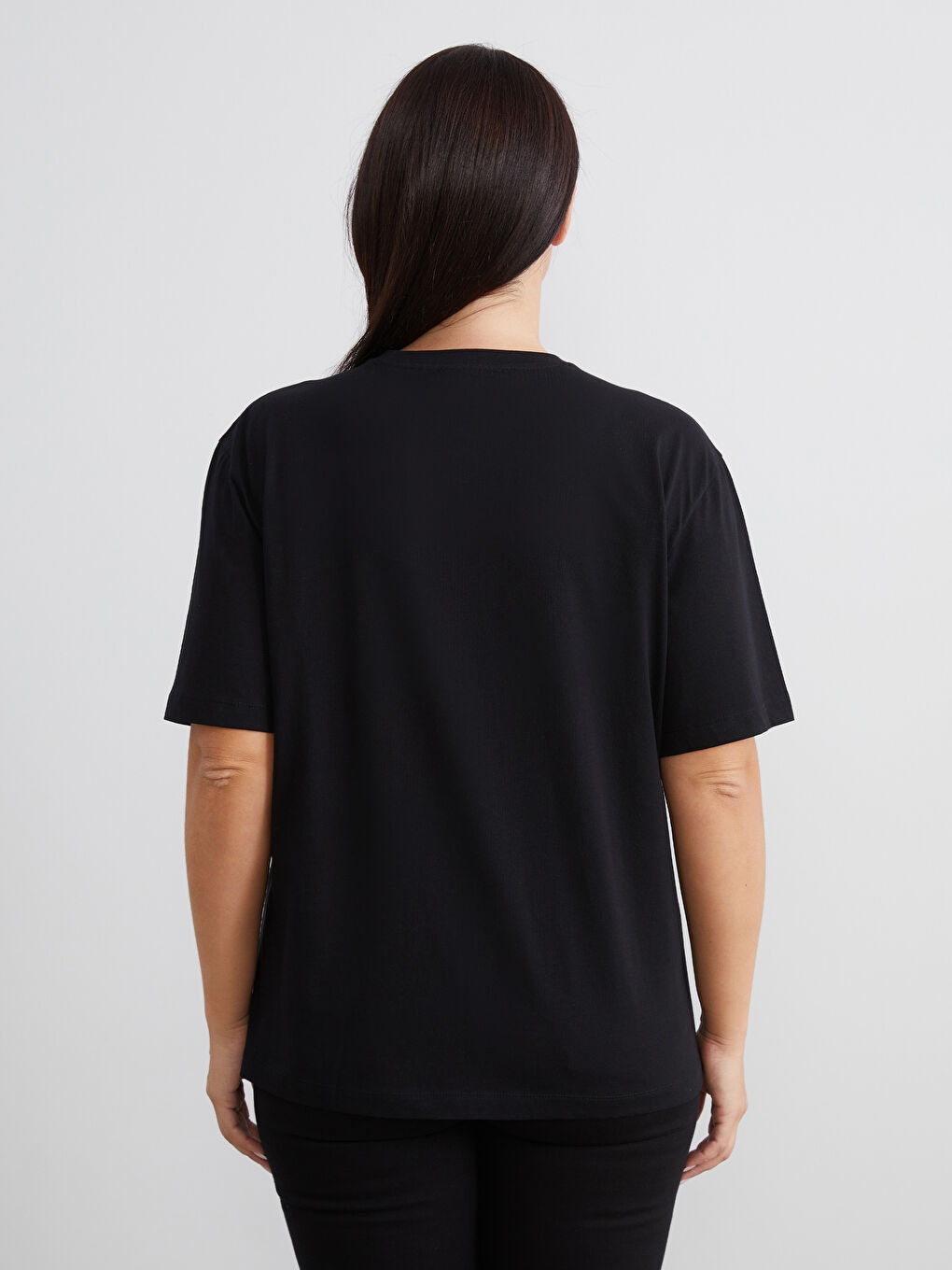 Siyah Büyük Beden Bisiklet Yaka Baskılı Kadın Tişört-3