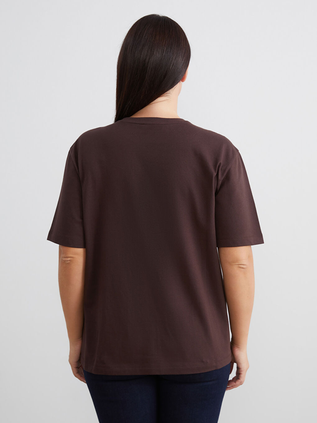 Kahverengi Büyük Beden Bisiklet Yaka Baskılı Kadın Tişört-3