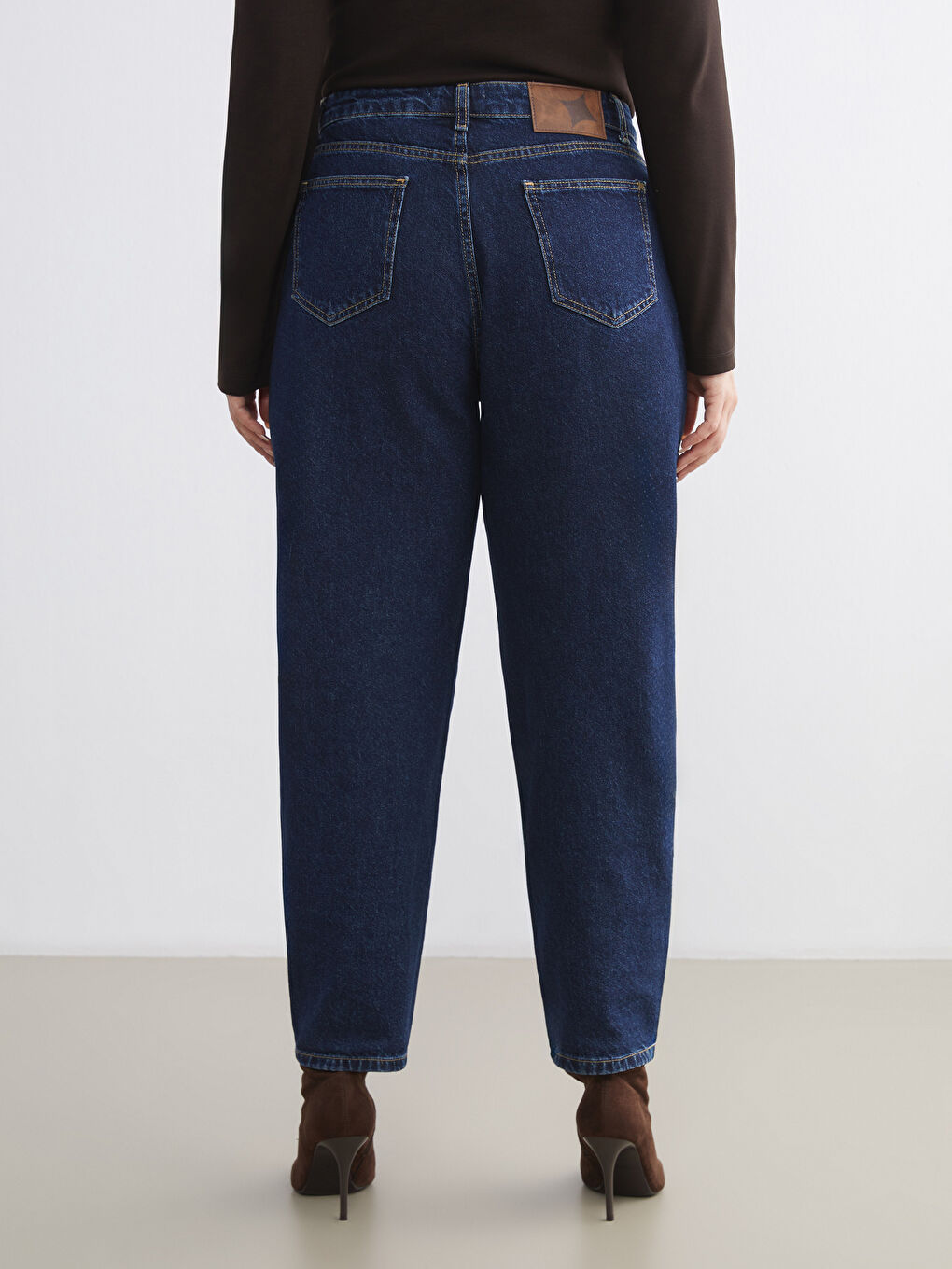 Lacivert Büyük Beden Balloon Fit Kadın Jean Pantolon-4