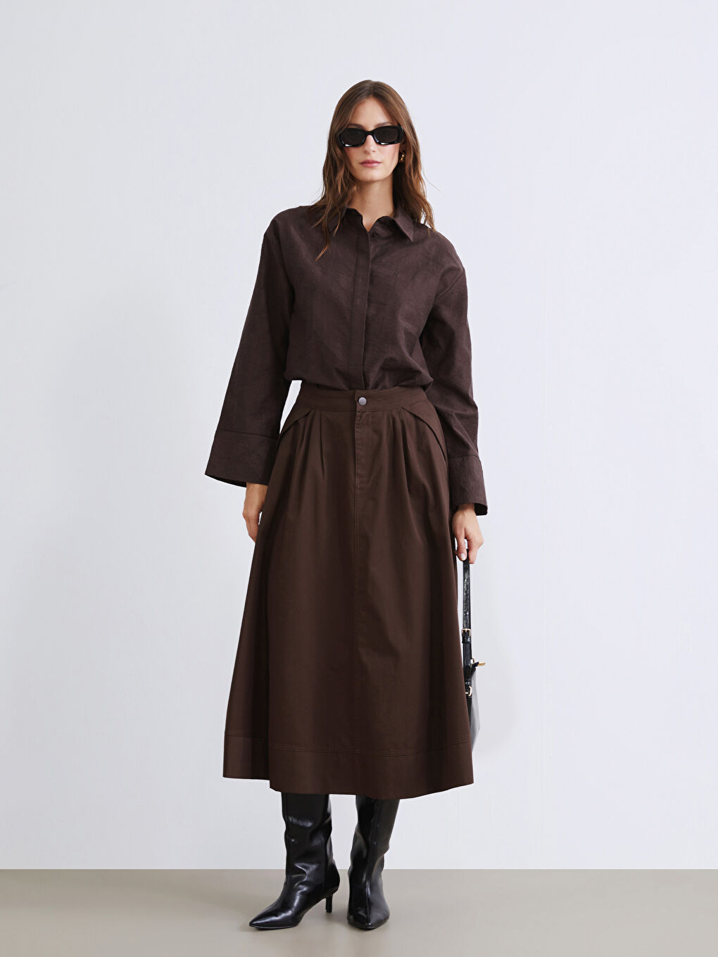 Kahverengi Loose Fit Pileli Kloş Etek-1