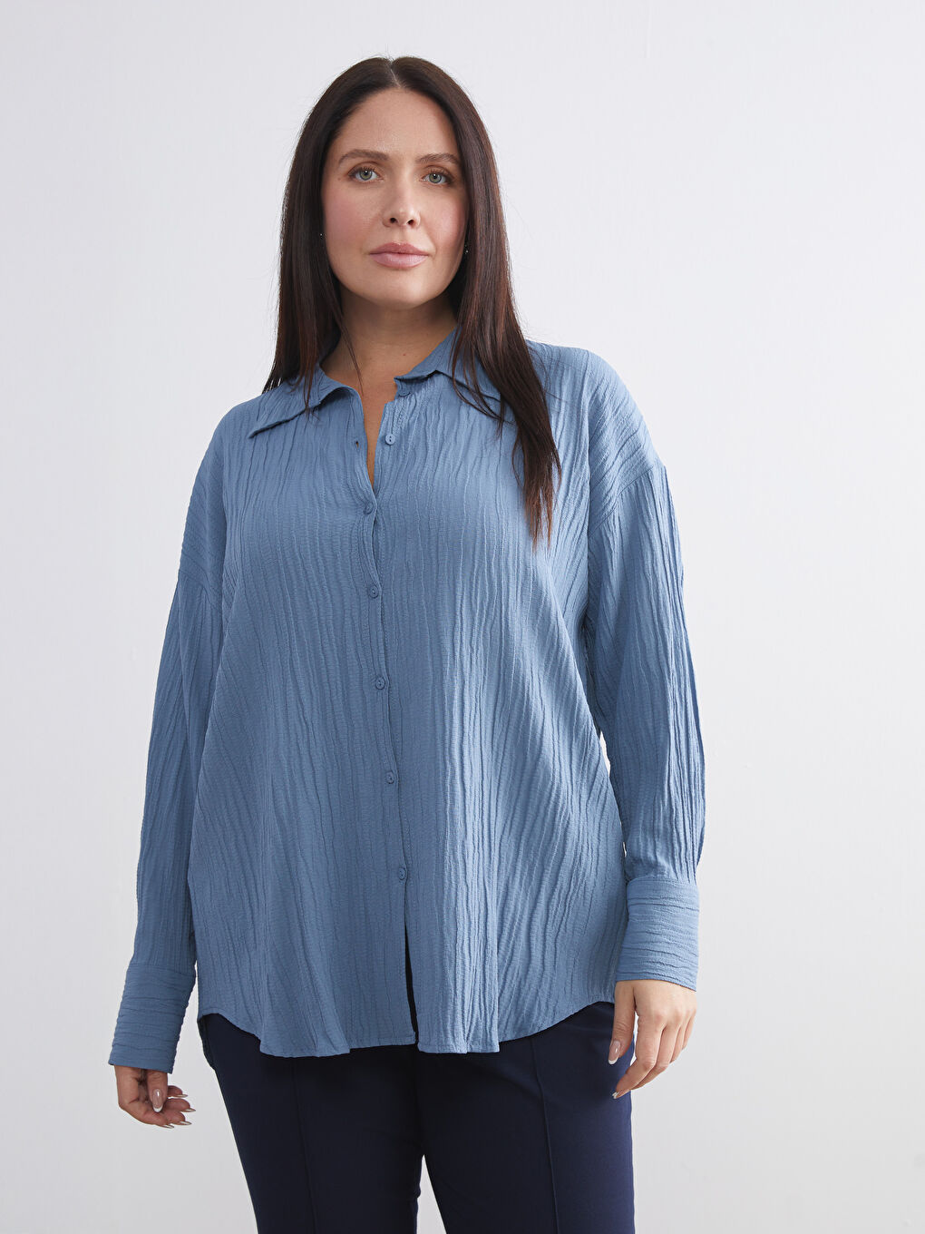 Mavi Dokulu Oversize Kadın Gömlek-1