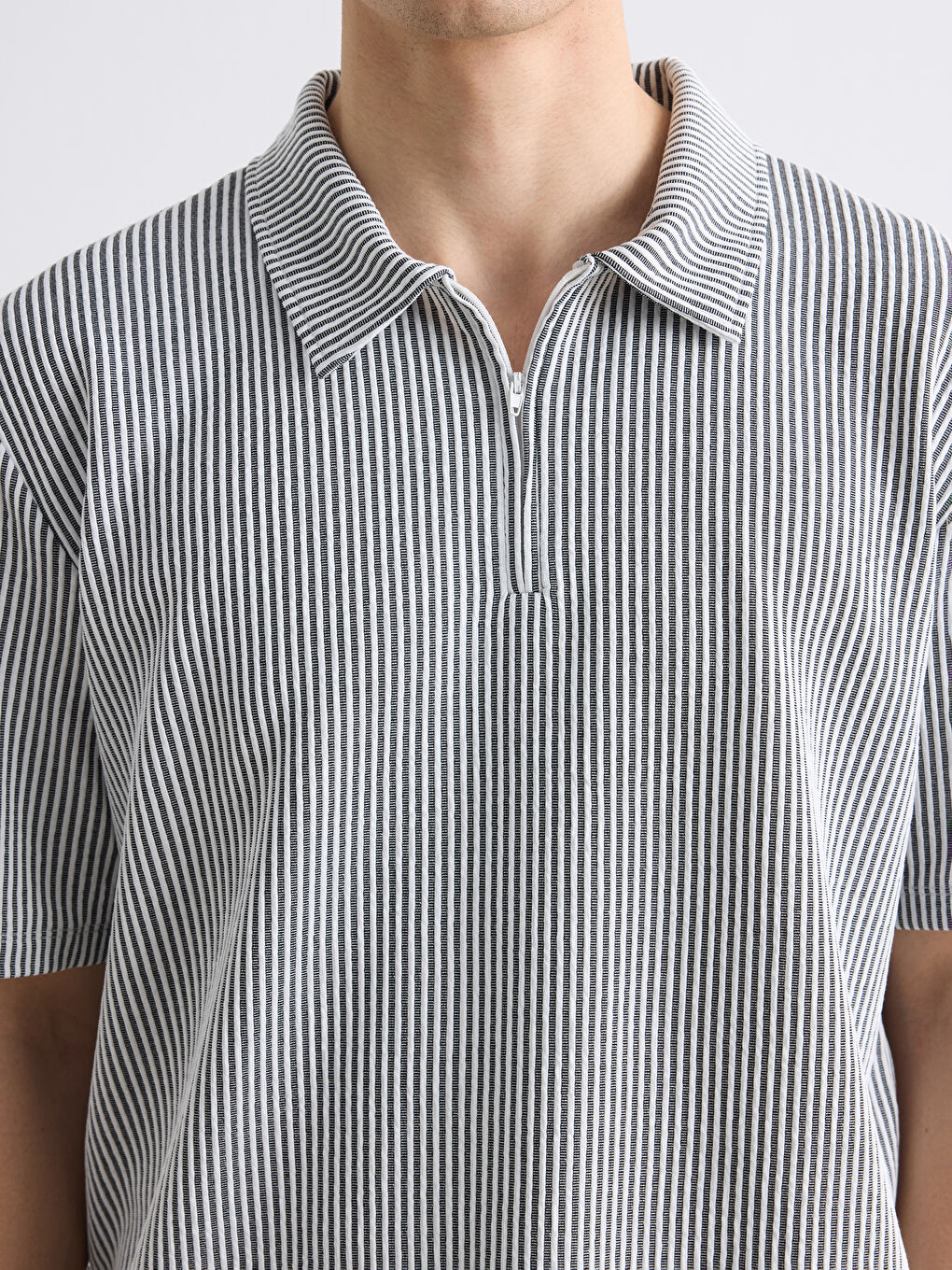 Siyah Polo Yaka Çizgili Penye Erkek Tişört-2