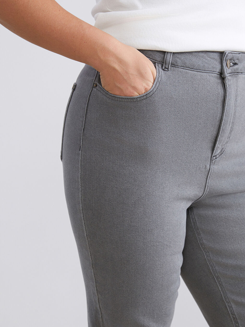 Gri Büyük Beden Flare Kadın Jean Pantolon-2