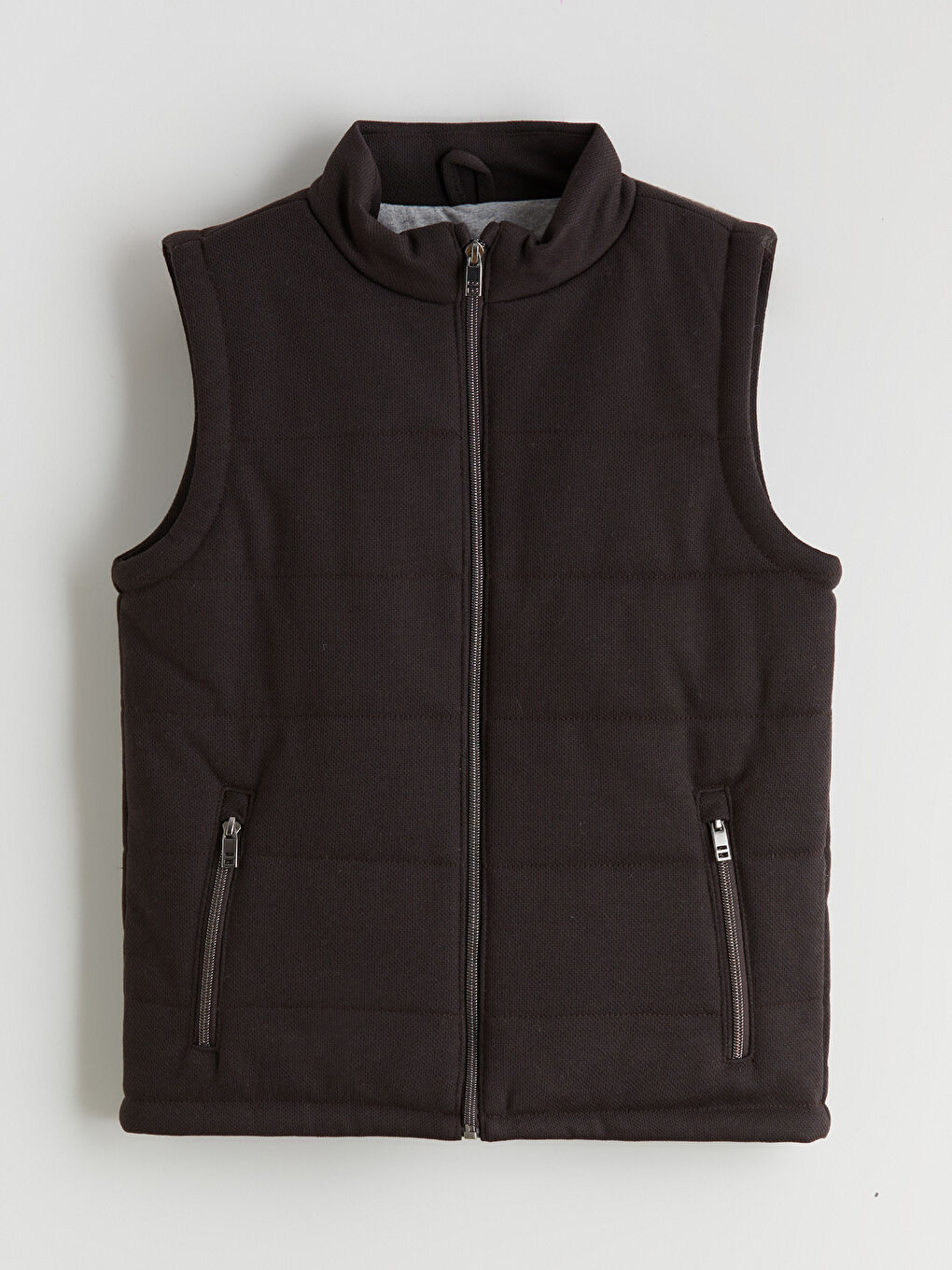 Kahverengi Dik Yaka Erkek Çocuk Yelek