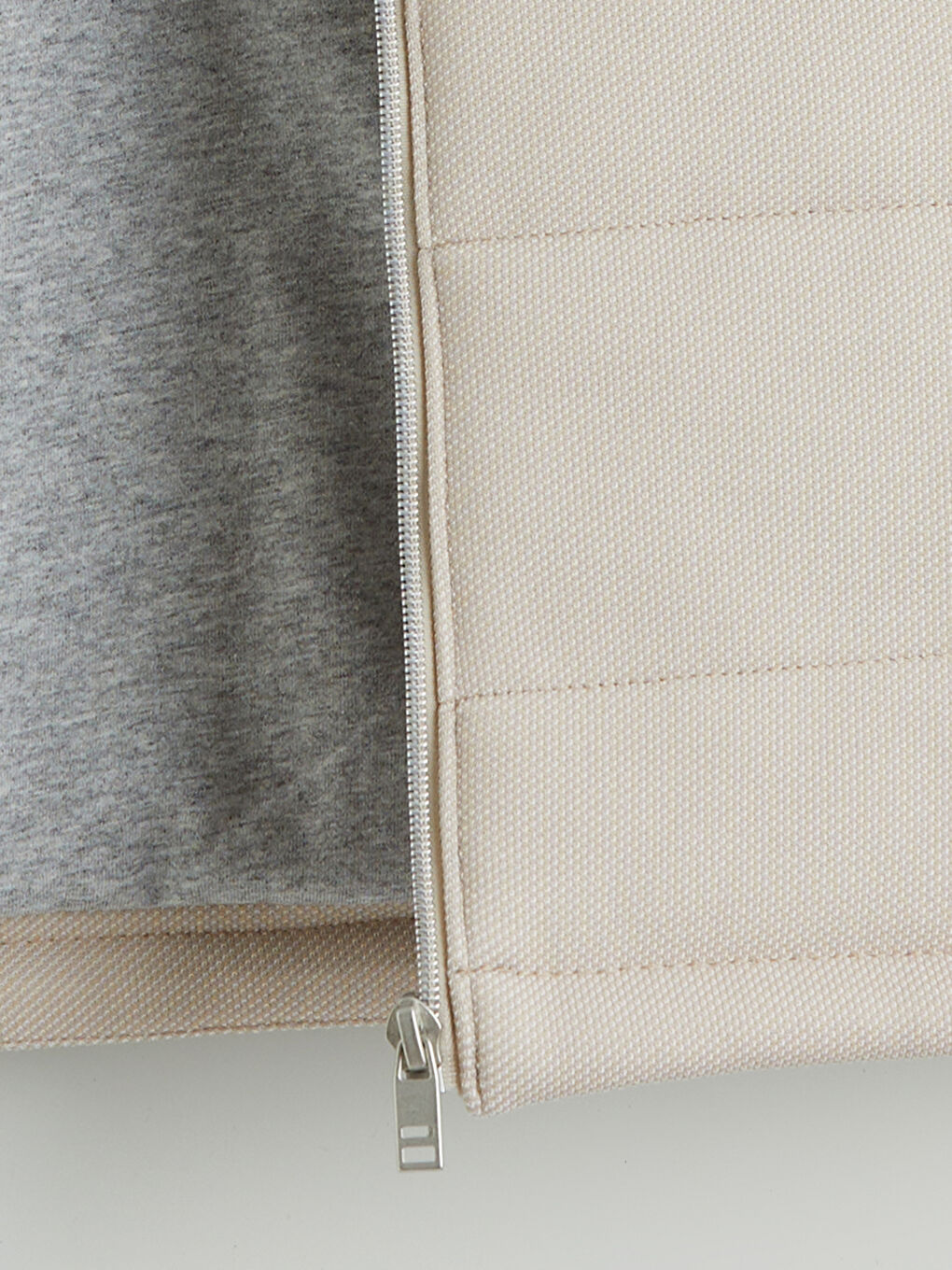 Bej Dik Yaka Erkek Çocuk Yelek-1