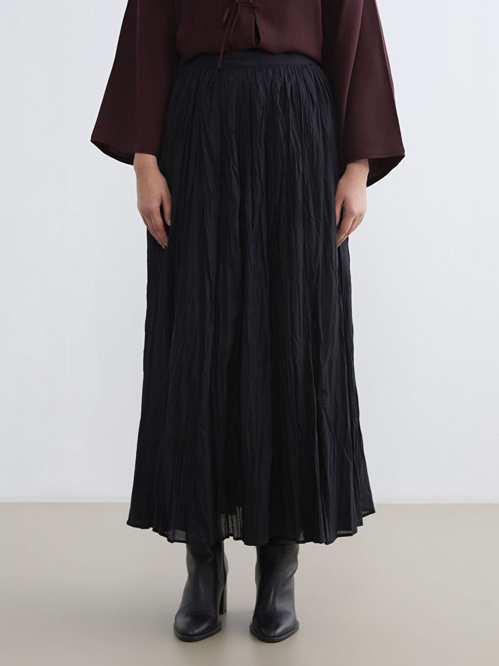 Siyah Beli Fermuarlı Kloş Etek-1