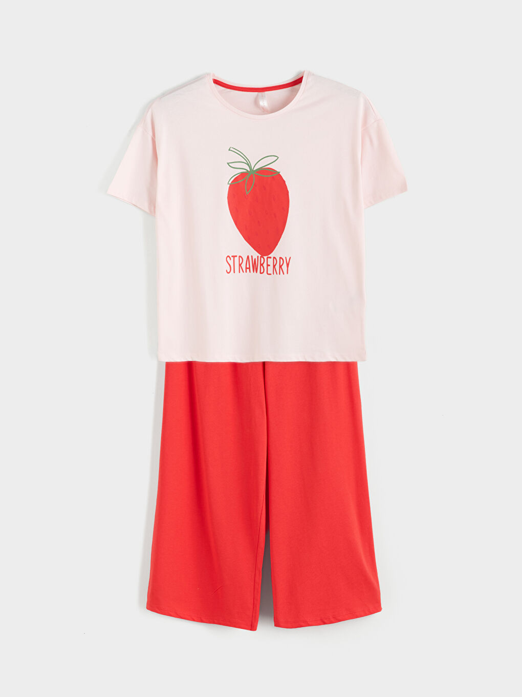 Kırmızı Çilek Baskılı Kadın Kaprili Pijama Takımı-4