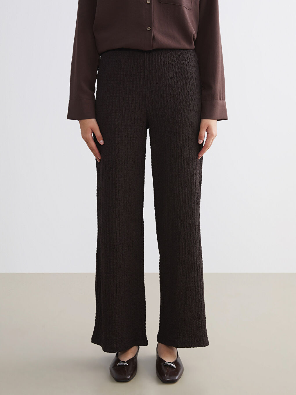 Kahverengi Beli Lastikli Dokulu Geniş Paça Kadın Pantolon-1