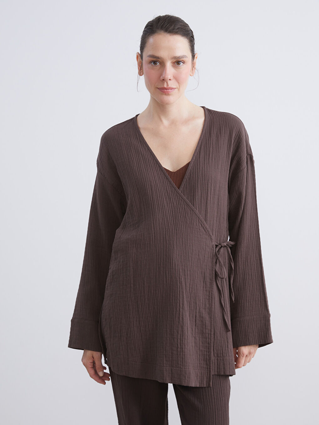 LCWAIKIKI Classic Double Breasted Textured Women's Kimono -W5L392Z8-CT9