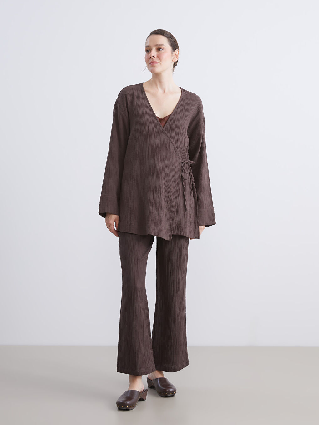 LCWAIKIKI Classic Double Breasted Textured Women's Kimono -W5L392Z8-CT9