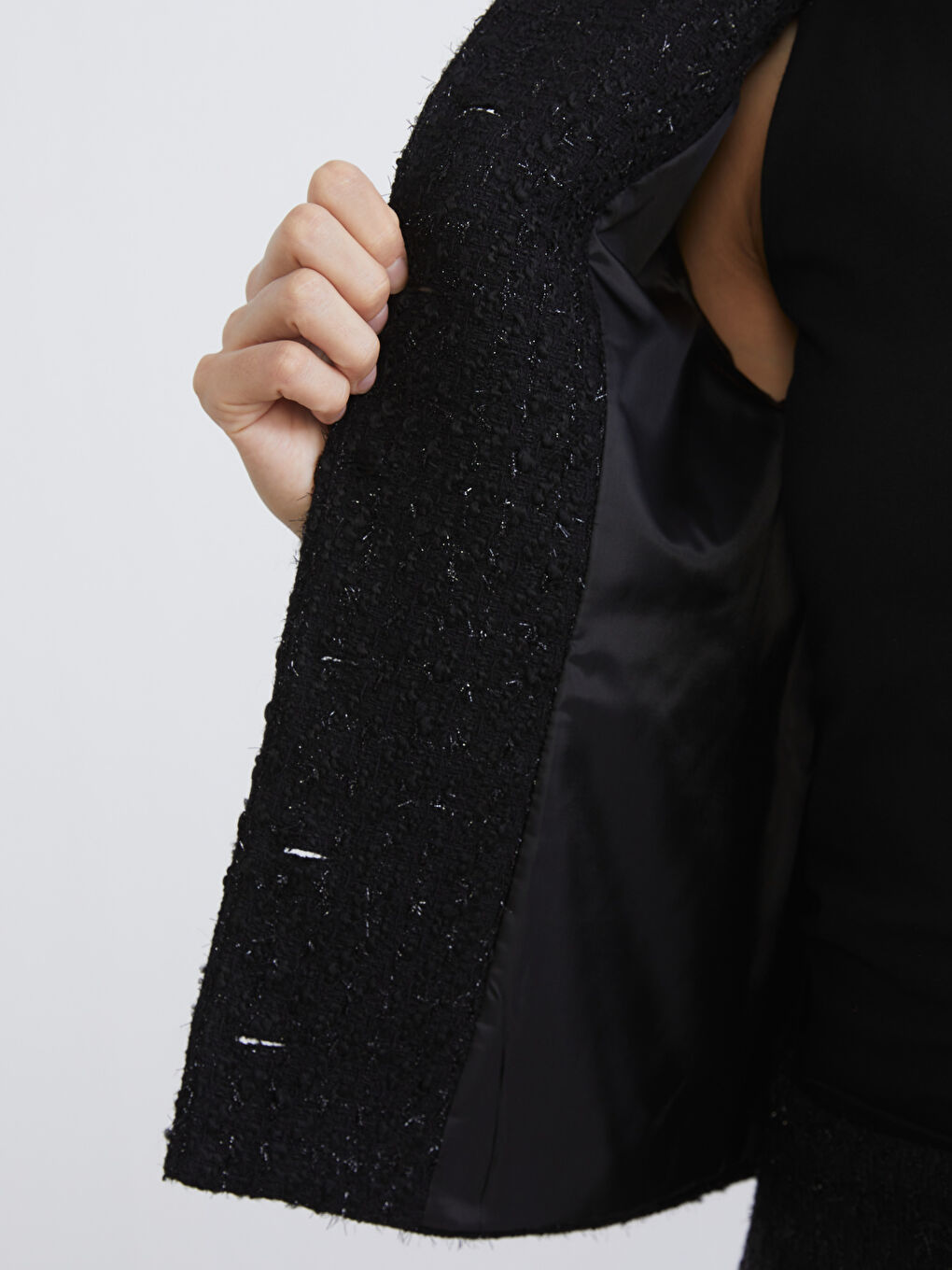 Siyah Bisiklet Yaka Kadın Tüvit Ceket-3