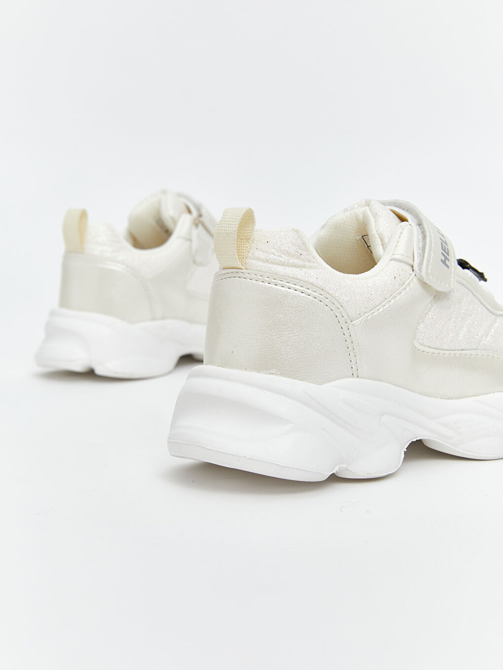 Beyaz Hello Kitty Baskılı Cırt Cırtlı Kız Çocuk Spor Ayakkabı-4