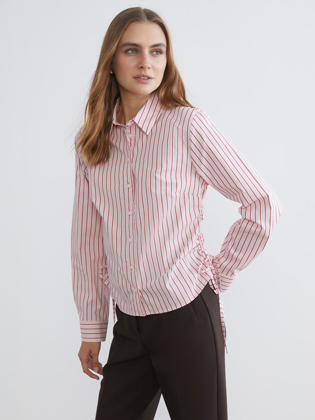 Pembe Çizgili Büzgülü Kadın Gömlek