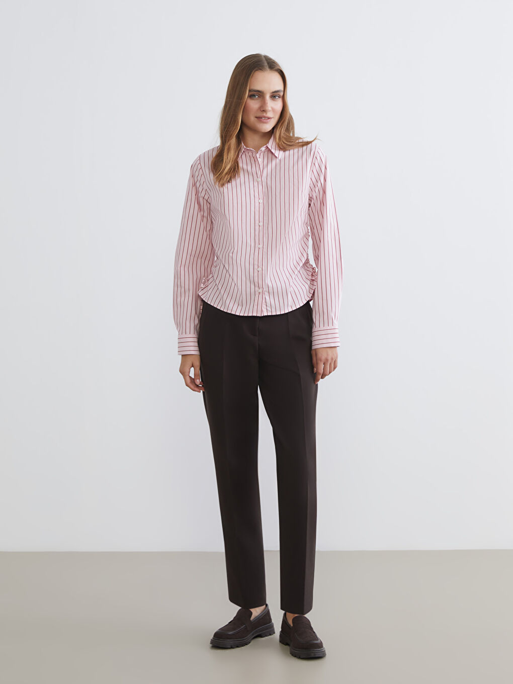 Pembe Çizgili Büzgülü Kadın Gömlek-1