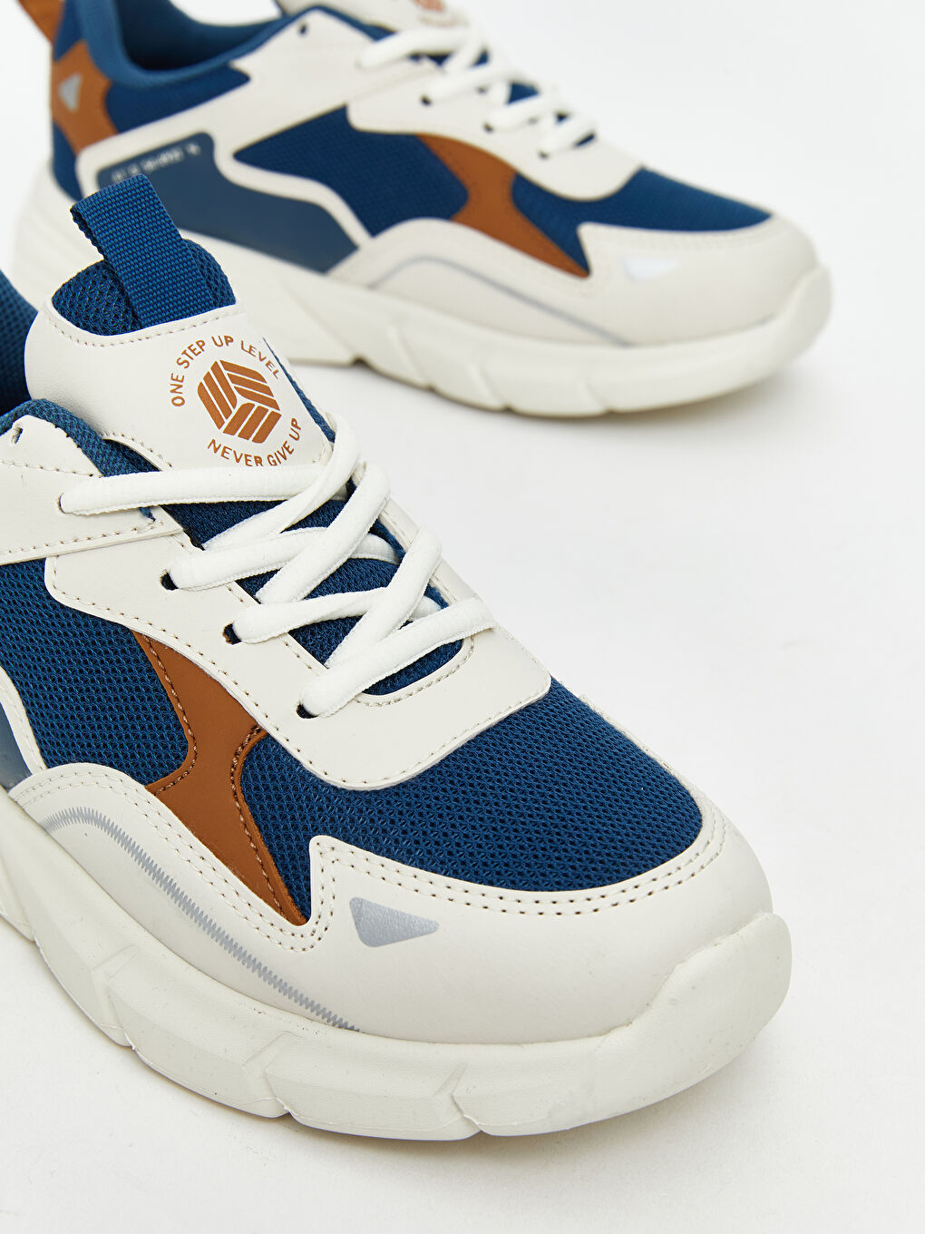 Bej Bağcıklı Erkek Çocuk Spor Ayakkabı-2