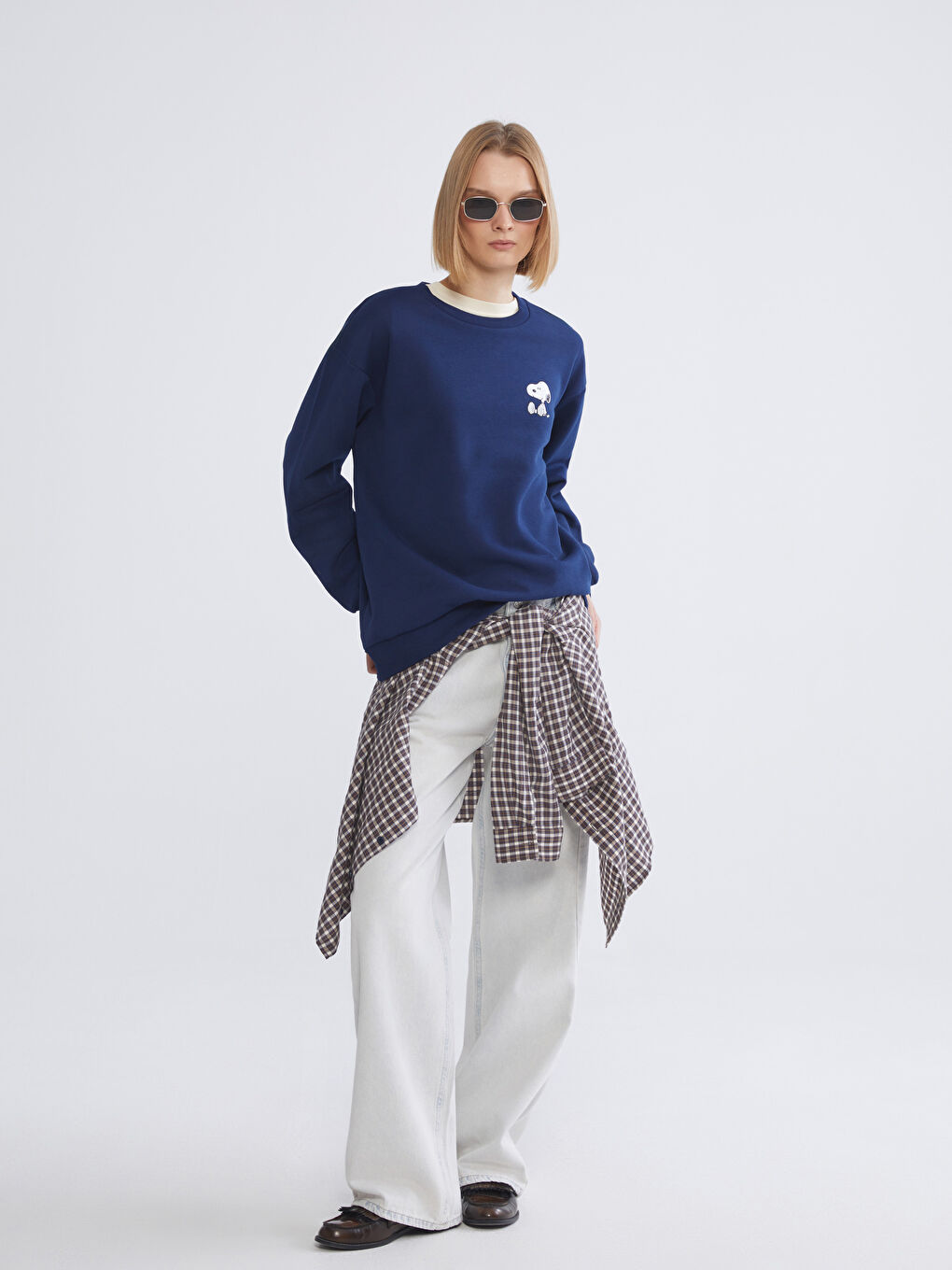 Snoopy Printed Oversize Women's Thick Sweatshirt-1