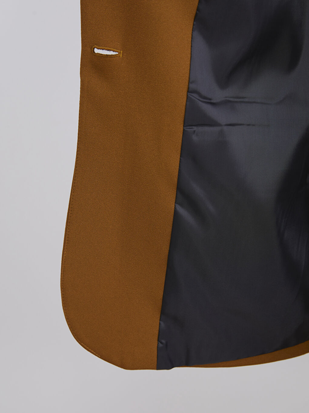 Ženska blazer jakna od krepa-4