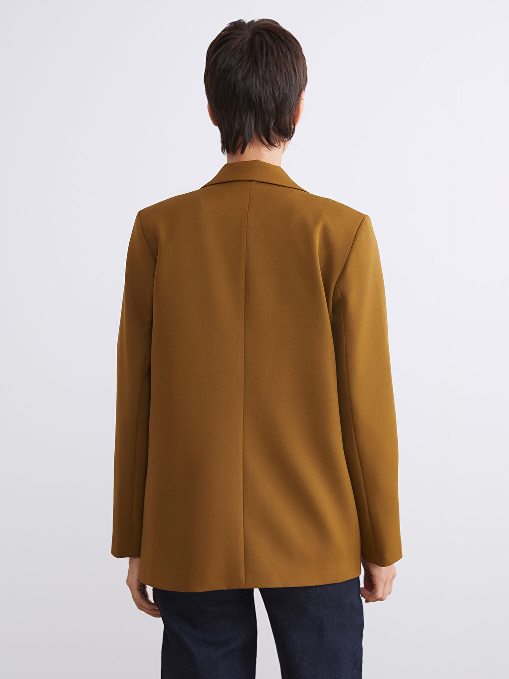 Ženska blazer jakna od krepa-5