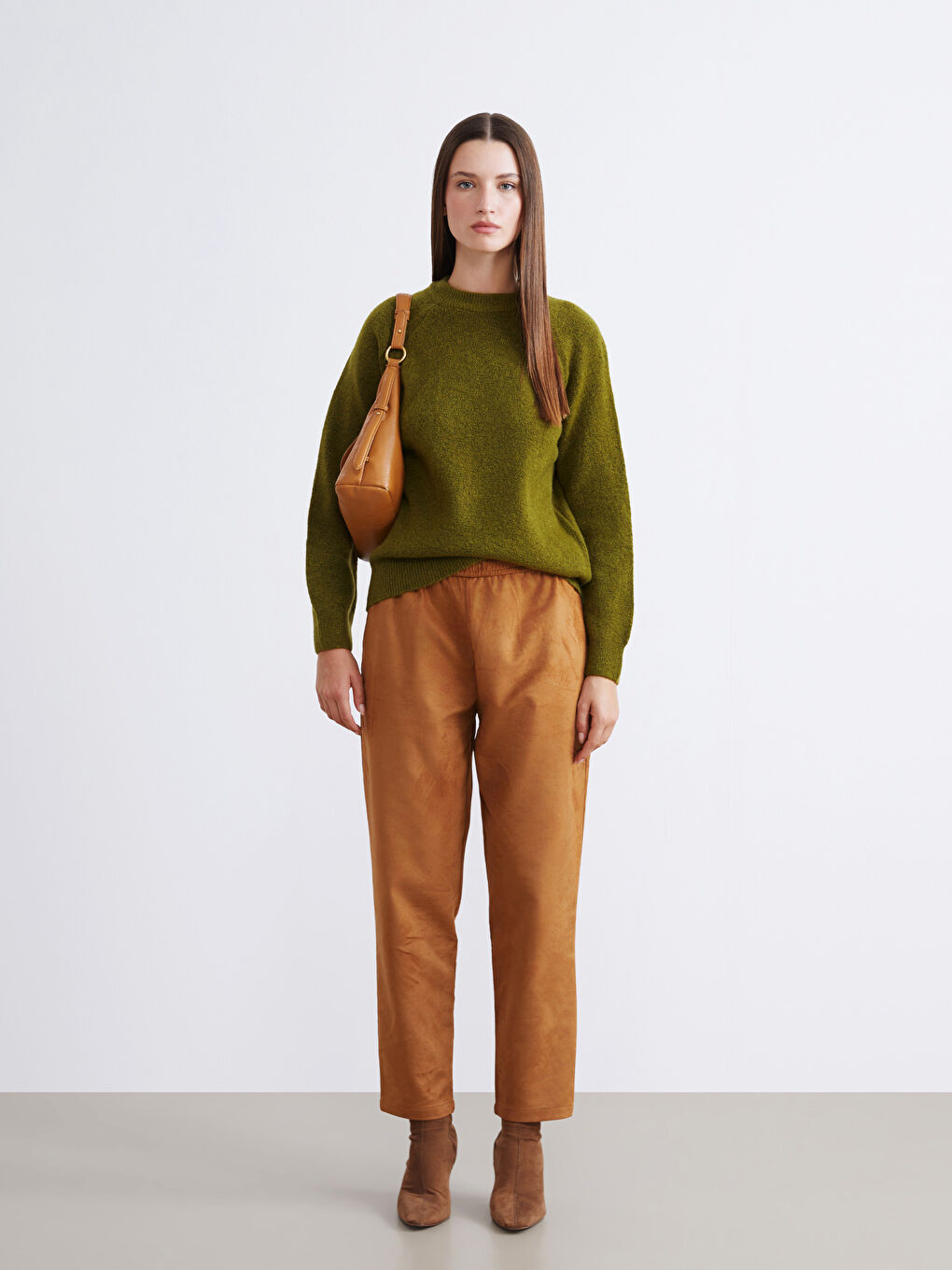 Crew Neck Women's Knitwear Sweater-1