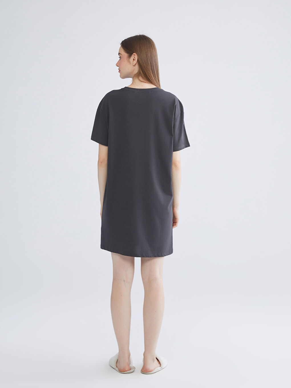 Женская ночная рубашка с круглым вырезом и принтом-3