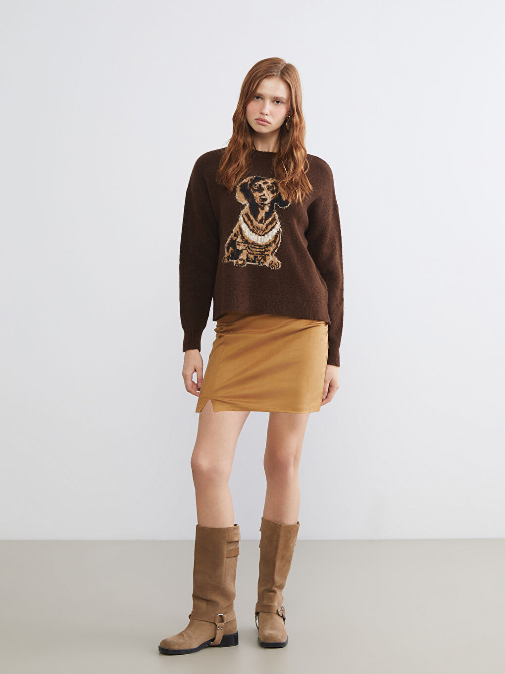 Kahverengi Köpek Desenli Oversize Kadın Triko Kazak-1