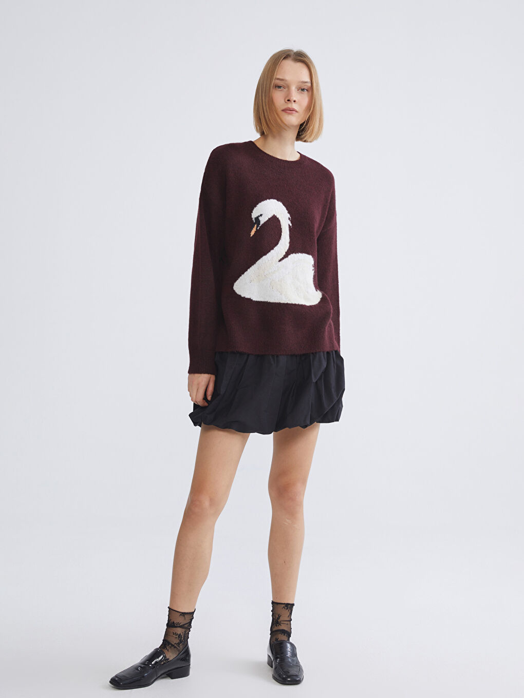 Mürdüm Kuğu Desenli Oversize Kadın Triko Kazak-1