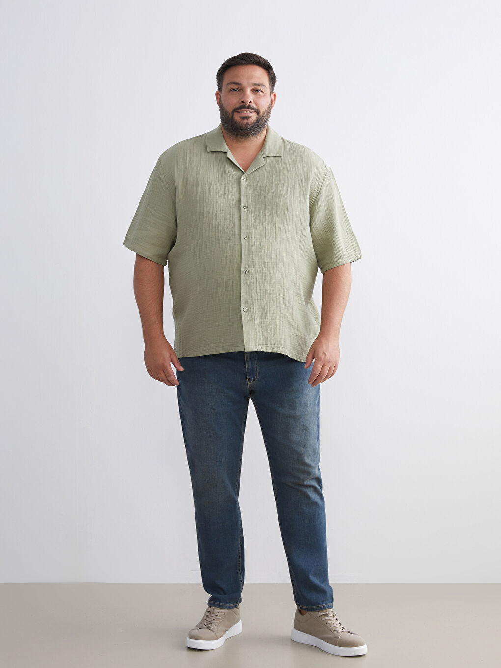Large Size Men's Short Sleeve Muslin Resort Collar Shirt-1