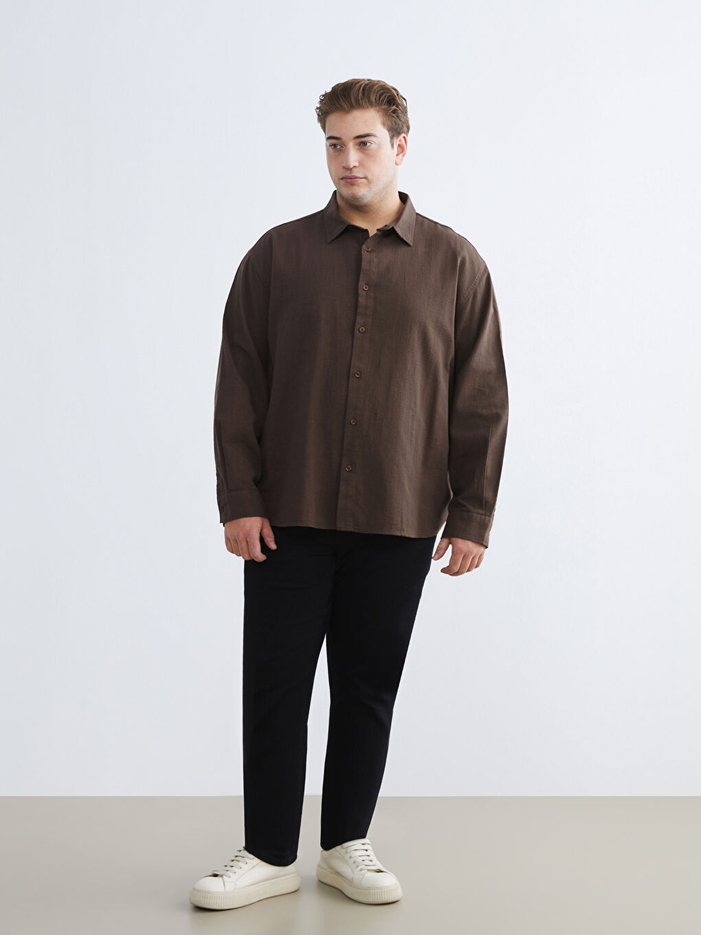 Kahverengi Büyük Beden Regular Fit Uzun Kollu Keten Görünümlü Erkek Gömlek-1