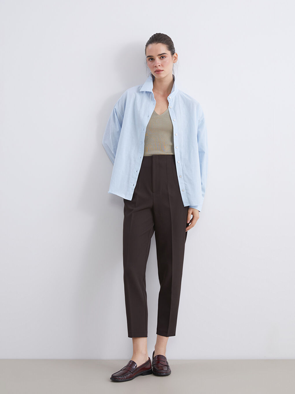 Kahverengi Dar Fit Pileli Kadın Pantolon